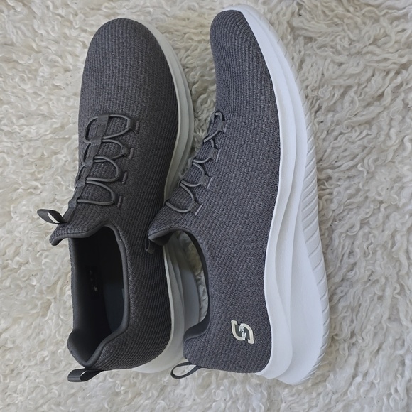 Skechers Men's Go Walk Max Slip-On Shoes - Picture 2 of 3